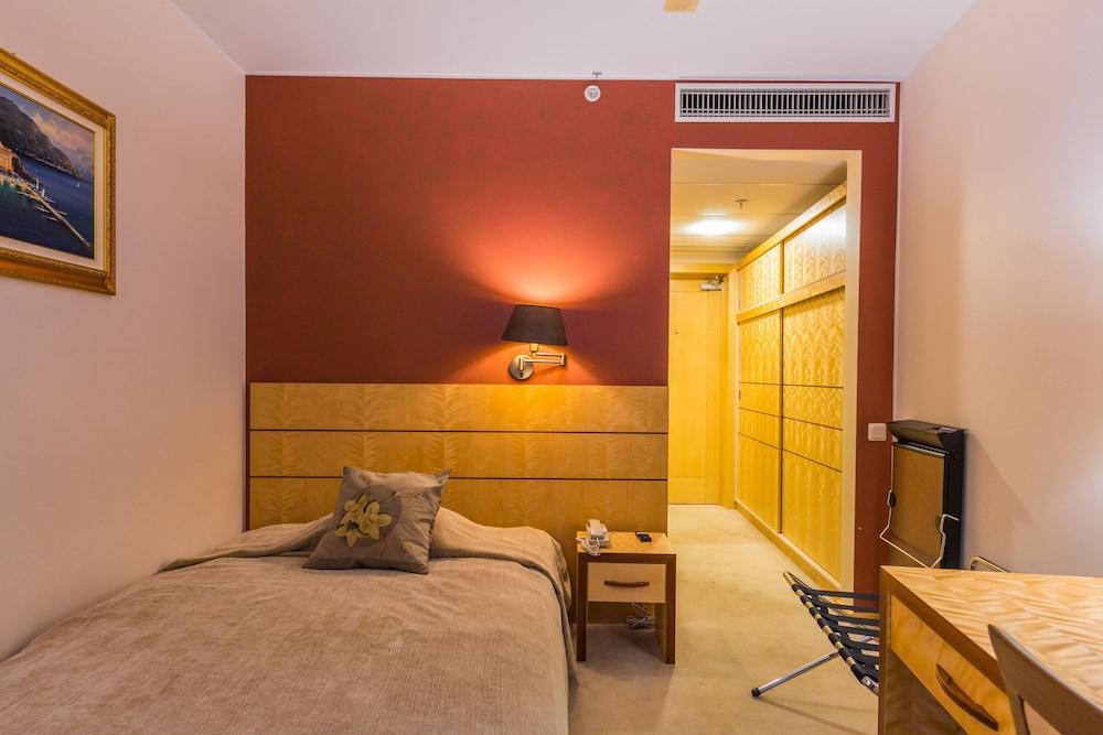 Royal Square Hotel & Suites Riga Buitenkant foto