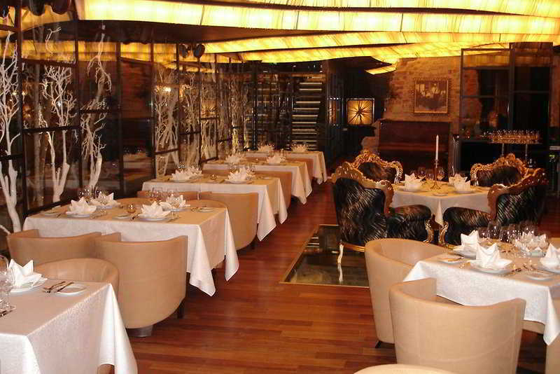 Royal Square Hotel & Suites Riga Buitenkant foto