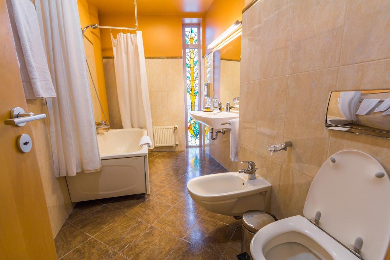 Royal Square Hotel & Suites Riga Buitenkant foto