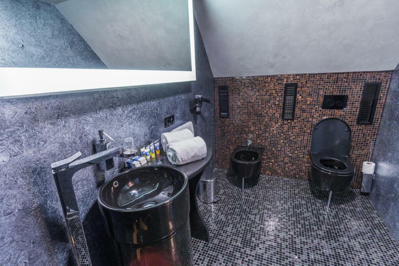 Royal Square Hotel & Suites Riga Buitenkant foto