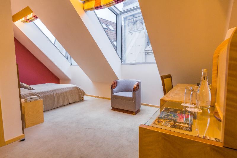 Royal Square Hotel & Suites Riga Buitenkant foto